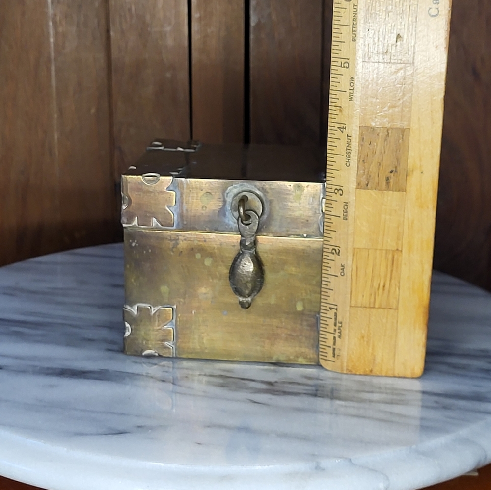 Vintage Brass Trinket Box - Picture 5 of 14